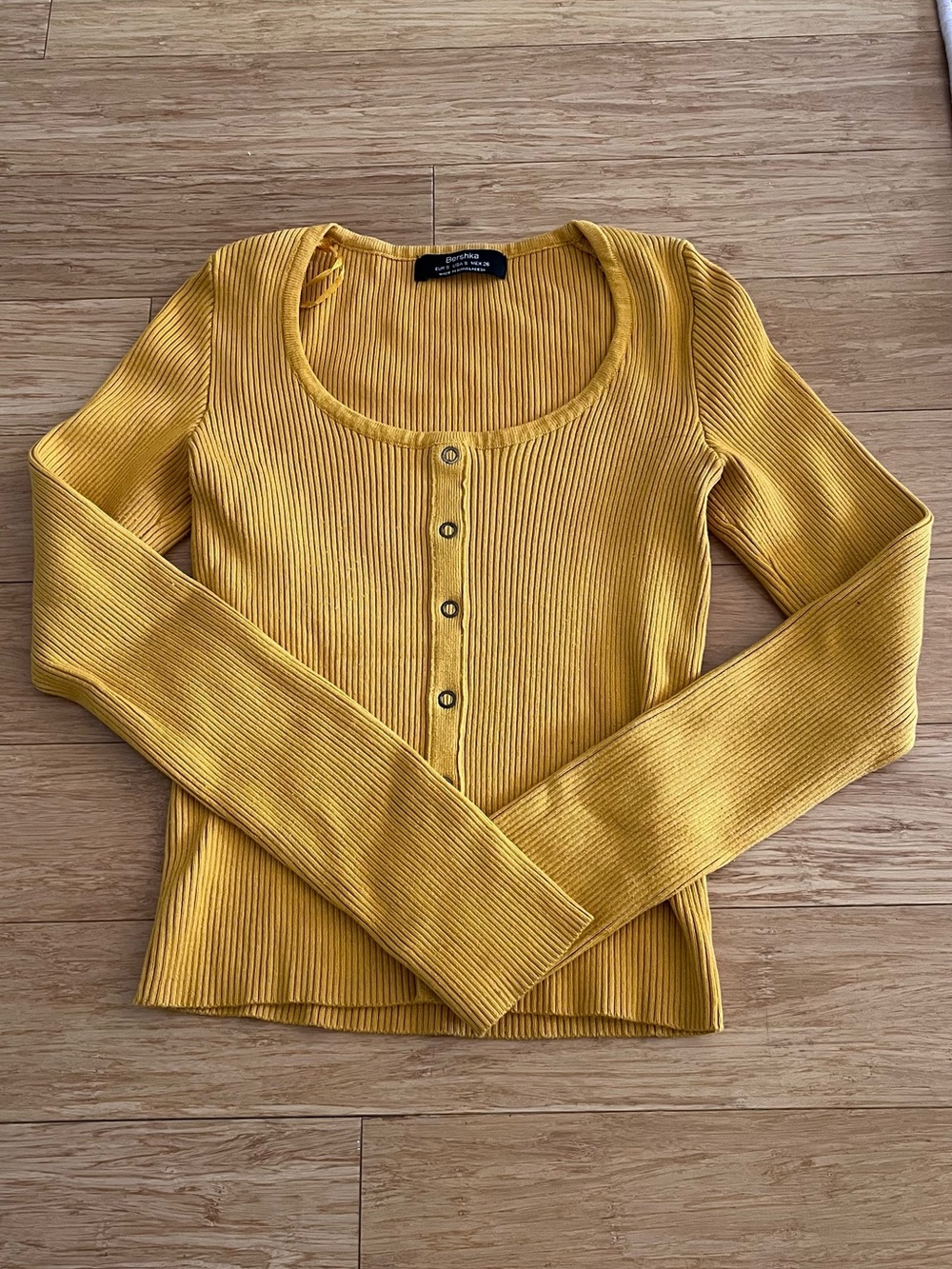 Bershka Ribbed Mustard Yellow Button-Front Long Sleeve Top